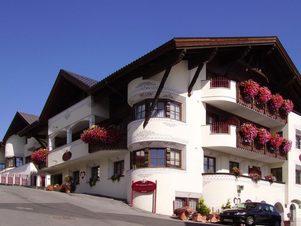 ... Mein Romantisches Hotel Toalstock Fiss Exterior photo